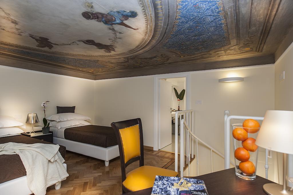 Dve Suite Rom Rum bild